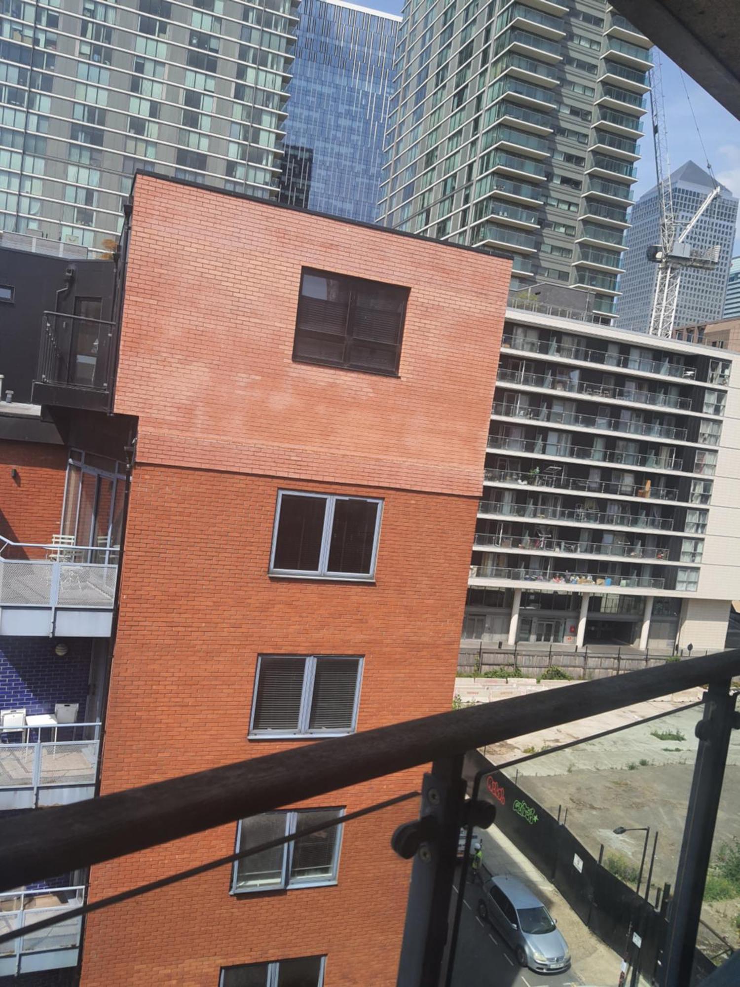 Ensuite Room In Canary Wharf Top-Floor Apartment *